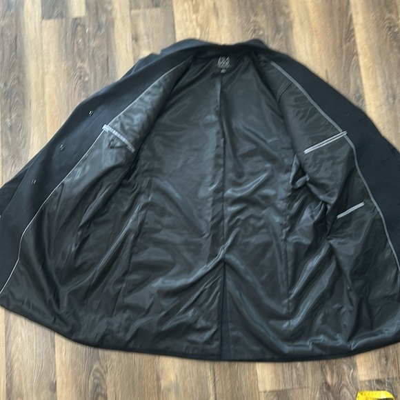 Jos. A. Bank Men's Top Coat 3 Button Size R48 Really Dark Gray front pockets - Picture 9 of 16